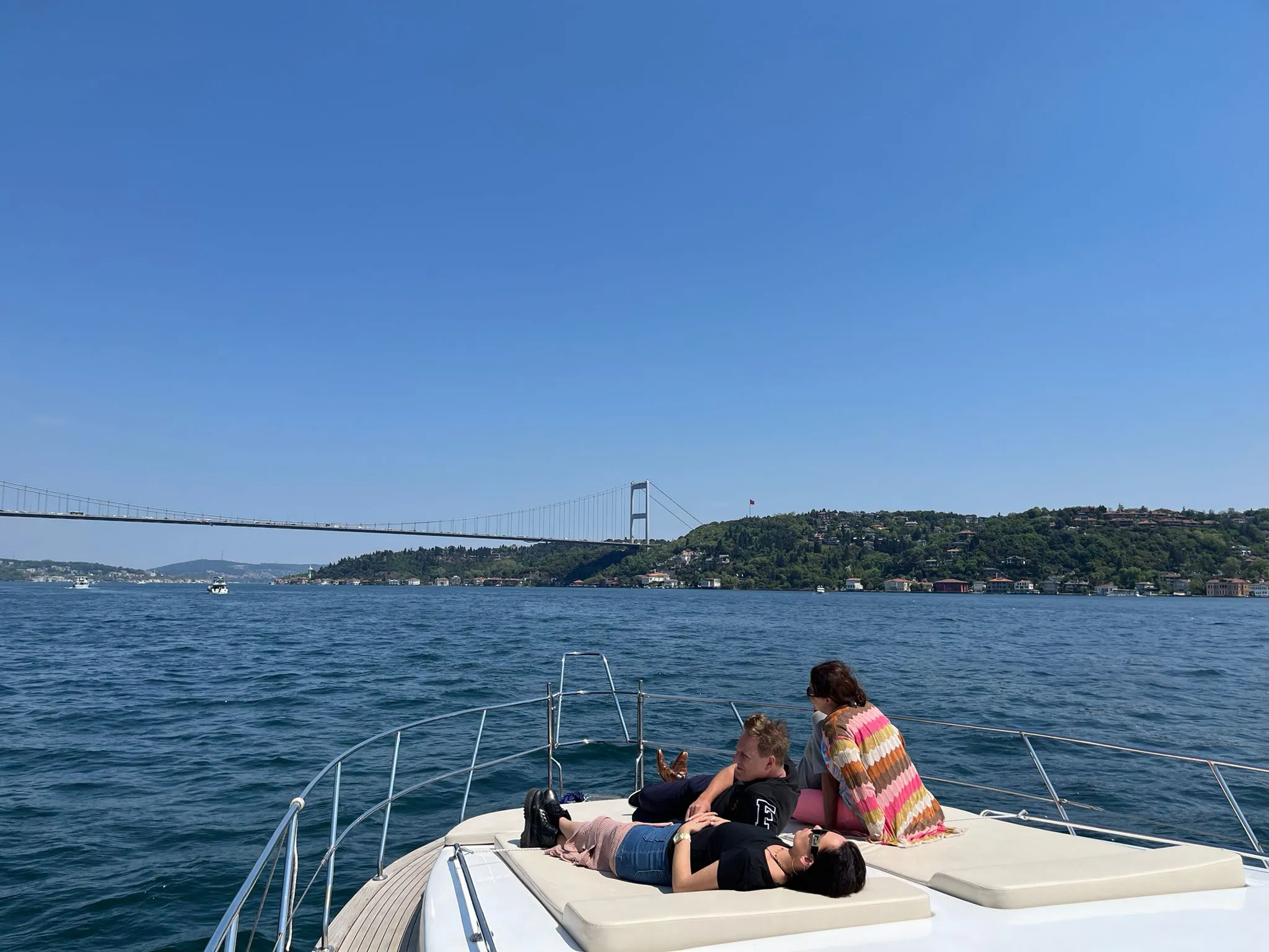 Private Yacht Tour 6 Hours